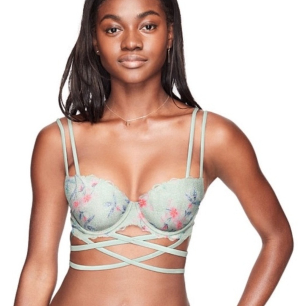 Nwt vs pink strappy push up